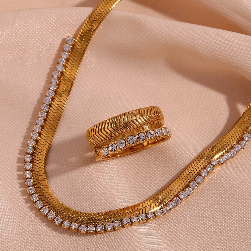 Zircon Fishbone Necklace-Stainless Steel 18K Gold Plated